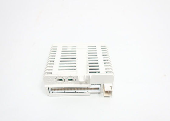 ABB DI814 3BUR001454R1 Módulo I O Digital 24V Fonte de corrente 16 canais