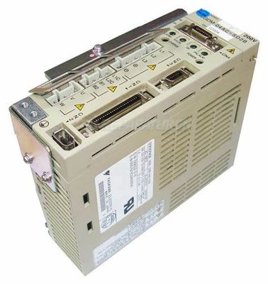 Yaskawa SGDM-01AD 1 Fase 2A 200V 100W 0,13HP SERVOPACK AC Servo Drive