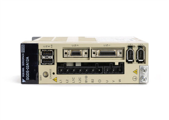 Yaskawa SGDS-02A12A AC Servo Amplificador 200-230V 2.4A 200W Novo