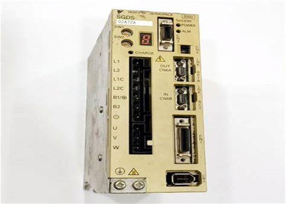 Yaskawa SGDS-02A72A 200-230V Voltage Servo Drives Novos no original
