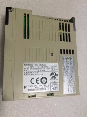 Yaskawa SGDS-04A02A Novo Servo Amplificador AC 200-230V 4.7A 400W