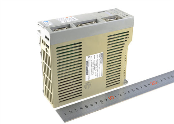 Yaskawa SGDL-01AP Nova Servo Industrial 200-230V Em Caixa