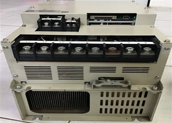 Yaskawa SGDM-1AADA-A AC Servo Drives Novos na caixa original