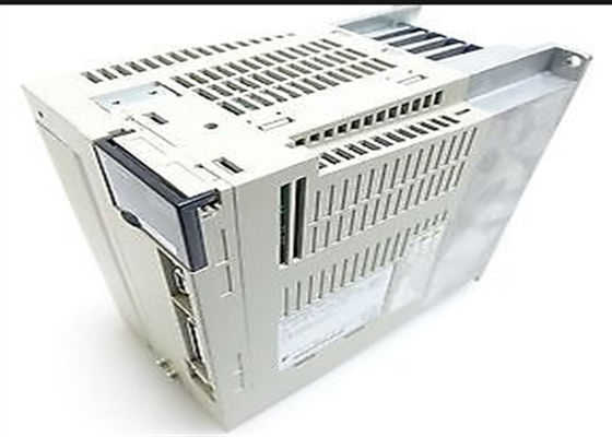 Novo amplificador Yaskawa SGDS-30A05A AC em caixa original