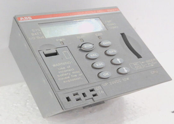 ABB PM571 1SAP130100R0100 Interfaces em série para comunicação e programação