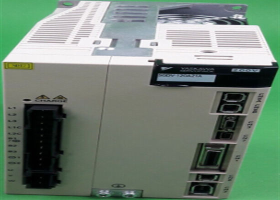 Novo Yaskawa SGDV-120A21A AC Servo Amplificador Original Box