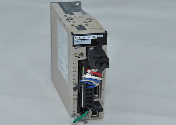 Yaskawa SGDV-1R6A15A AC Servo Amplificador 200W Novo em caixa