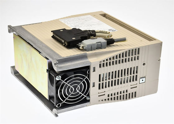 Yaskawa SGDV-200A05A AC Servo Amplificador Novo na caixa original