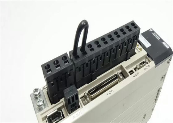 SGDV-7R6A05A Yasakwa Novíssimo AC Servo Amplificador em Original