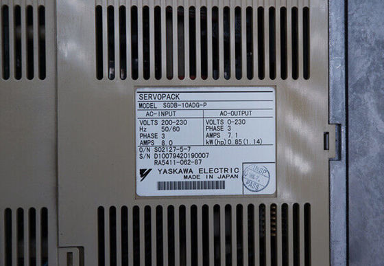Yaskawa SGDB-30ADG-P Drive-AC Servo é suportado para reparação 200V 3PHASE 3KW DIGITAL
