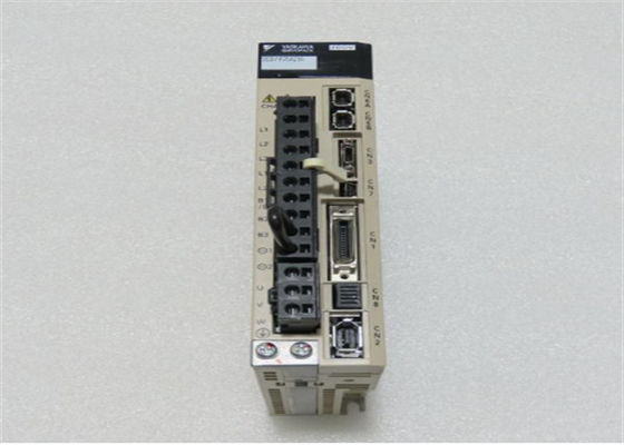 Yaskawa SGDV-R70F21A 230V AC Servo Amplificador Novo em caixa