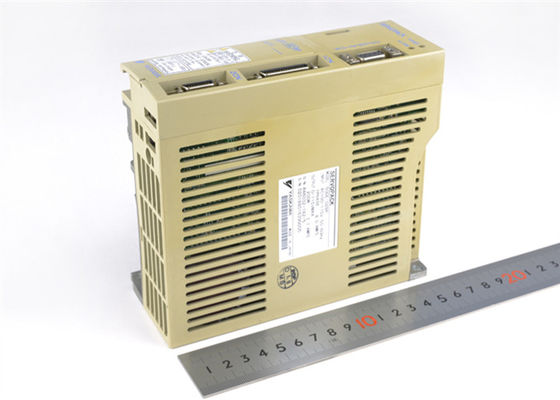 Yaskawa SGDE-02BP AC Servo Amplificador Novo na Caixa Original