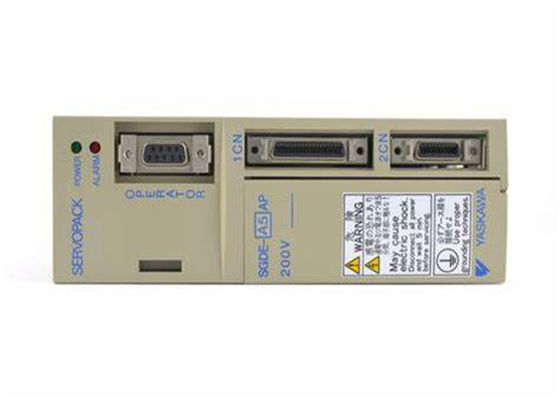 Servo-amplificador Yaskawa SGDE-A5AP 200V AC Novo e Original