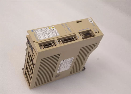 Servo-amplificador Yaskawa SGDE-A5AP 200V AC Novo e Original