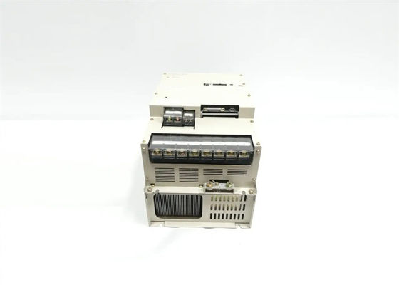 SGDH-1AAE Servo Drives Yaskawa Novo na caixa original 230V