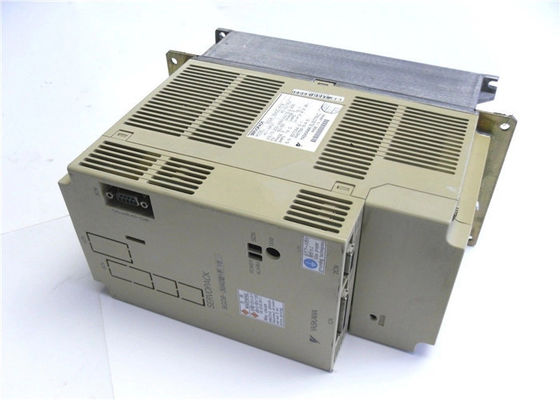 AC Servo Drives Yaskawa SGDB-30AD Novo na caixa original 230V