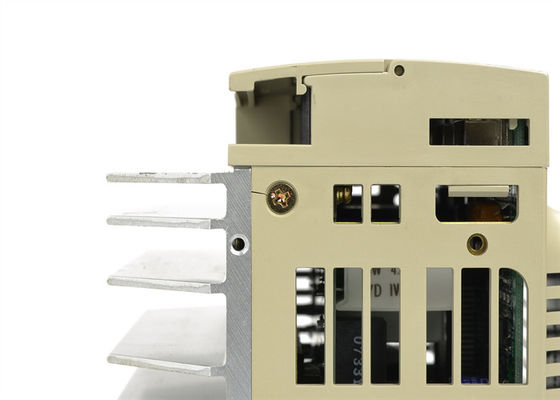 Yaskawa SGDA-03BP Sigma Series Servo Drives Novo 100% Original