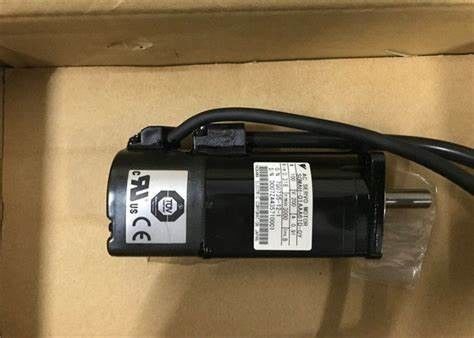 Yaskawa SGMAH-01BBAB1 30 VAC de 30 W a 1,5k W Tipo de alimentação de alta velocidade de 17 bits absoluto
