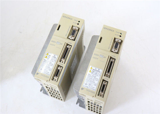 SGDA-04AP Yaskawa Servo Drives Novo em caixa original 200V