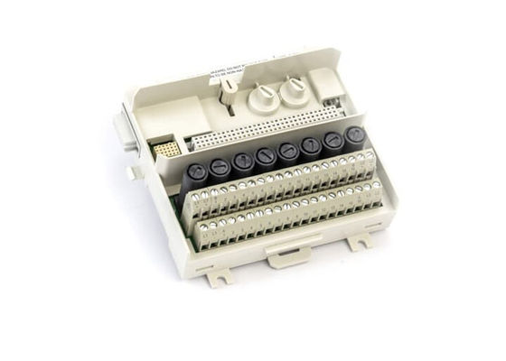 ABB TU838 3BSE008572R1 Módulo_Terminação_Unidade Extensão MTU 50V 0,375kg