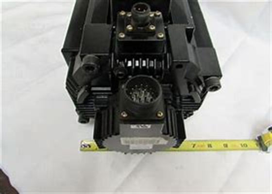 Yaskawa SGMG-06A2BBB 200V Servo Motor Novo na Caixa Original