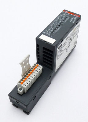 ABB DC541-CM 1SAP270000R0001 AC500 Módulo de funções de automação distribuída