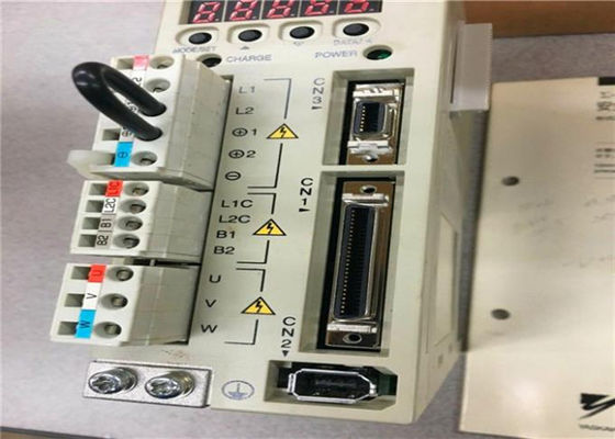 Yaskawa SGDH-02AE-0Y Sigma 2 Série Servo Drives Original Novo