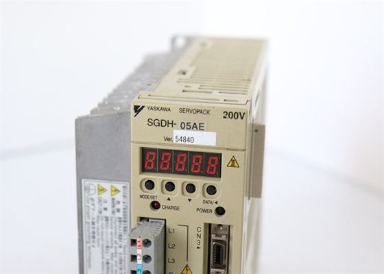 Yaskawa Sigma série 2 SGDH-05AE Servo Drives Novos na caixa