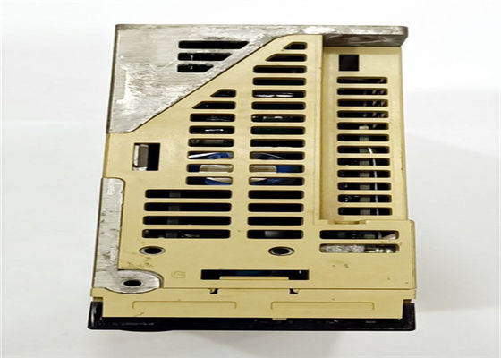 SGDS-02F12A Yaskawa Industrial Servo Drives Novo e Original