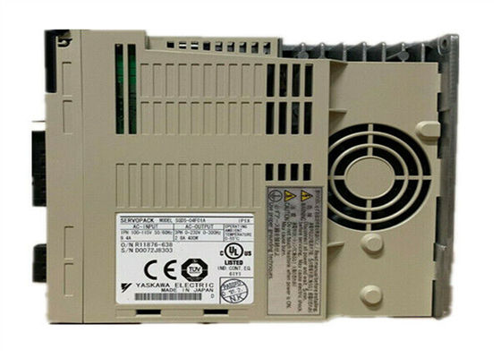 Japão Marca Yaskawa SGDS-04F01A Nova Servo Drive em caixa original