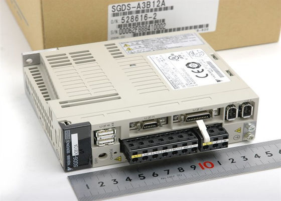 Yaskawa 0,03W Servo Drives SGDS-A3B12A Nova caixa original