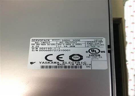 Yaskawa SGDH-30DE Industrial AC Servo Drives Novo Original 480V
