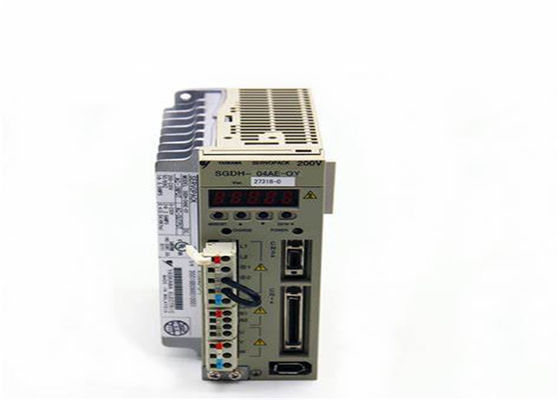SGDH-08DE Yaskawa 4KW AC Servo Drives Novo na caixa original