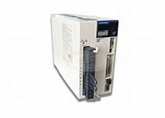 220V Servo motor industrial Yaskawa SGD7S-1R6A00A Novo
