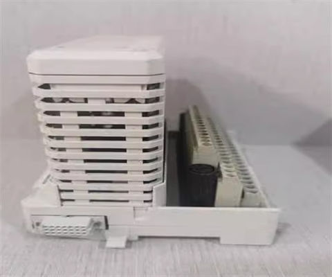 ABB AO895 3BSC690087R1 Saída analógica Módulo de amplificador digital novo e de baixo preço