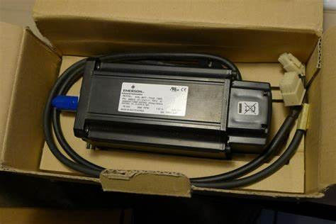 XVM-8017-TONS-0000 Emerson Industrial Servo Motor Novo em caixa