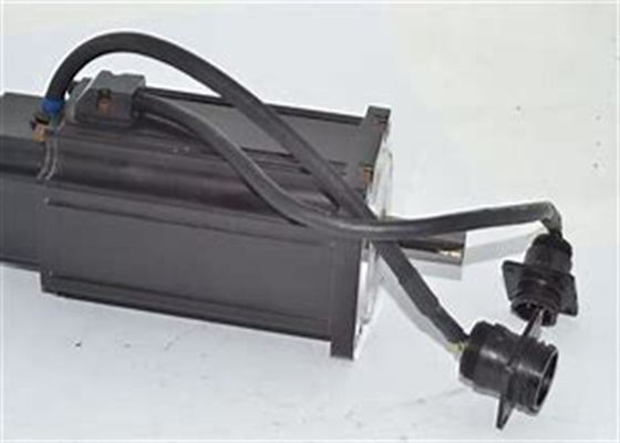 Emerson XVM-8028-TONS-0000 1KW Servomotor Novo Original