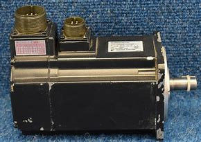 200W Yaskawa Industrial AC Servo Motor USAGED-02C22K Novo em folha