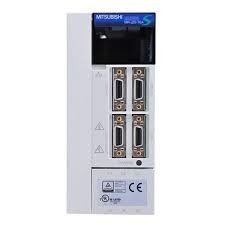 Mitsubishi MR-J2S-70A-S004 Servo driver Amplificador 170V 0-360HZ 5.1A