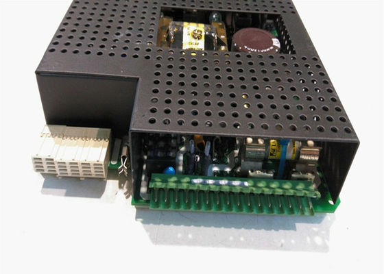 Modulo de alimentação GE UR1HH, com potência nominal de 125-250 V DC e 100-240 V a 50/60 Hz V AC
