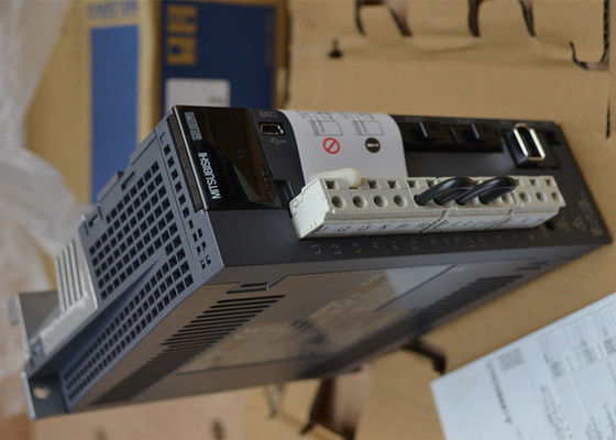 MITSUBISHI 750W MR-J3-70B-RJ004 170V AC Servo Drive para controle preciso