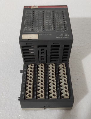 AX522 24V PLC Digital I O Modulo ABB Novo na caixa original