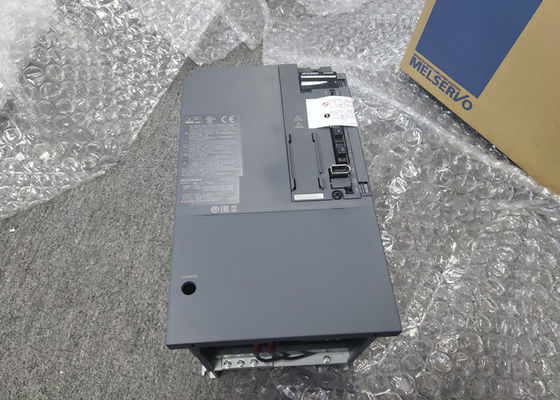 Mitsubishi 3 fase AC Servo Driver MR-J3-700B 7KW Motor Amplificador no sistema de controle NOVO