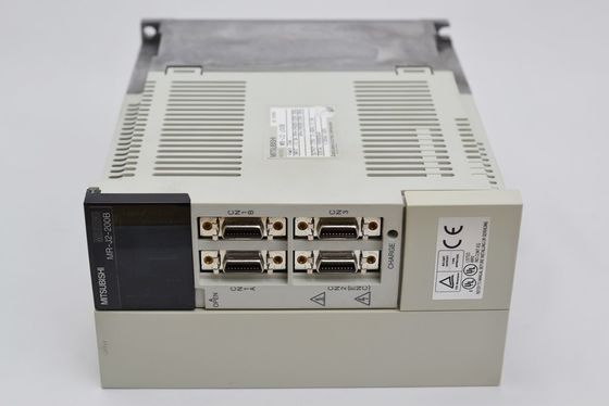 2.0kw MITSUBISHI MR-J2-200B Industrial Servo Drive Três Fases AC200V SSCNET Tipo de Interface