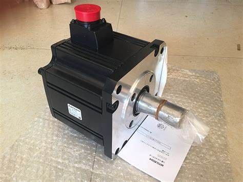Novo motor de 3 fases de 1 kW Mitsubishi HC-SF102X Servo motor de controle industrial AC