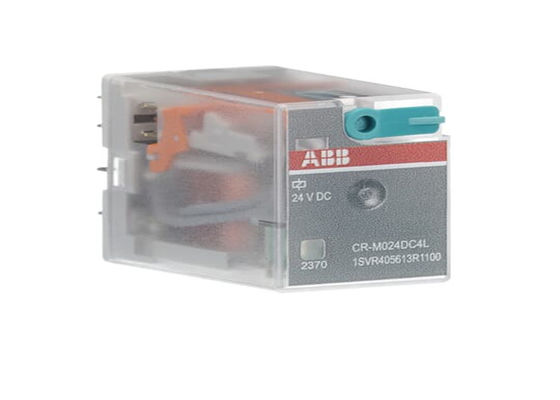 O relé de interface ligável ABB CR-M024DC4L 1SVR405613R1100 é um relé em miniatura.