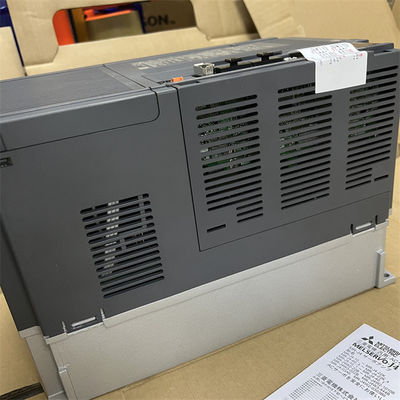 MITSUBISHI MR-J4 Industrial Servo Drive 7KW Fornecimento de energia para controle preciso