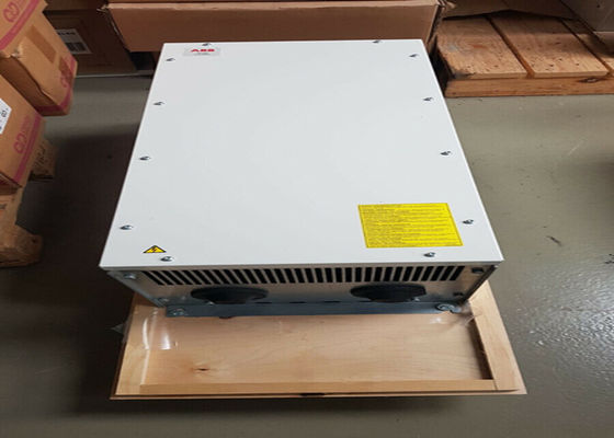 Os filtros ABB NOCH0120-62 NOCH du/dt protegem o sistema de isolamento do motor e reduzem as correntes de vazamento capacitivo