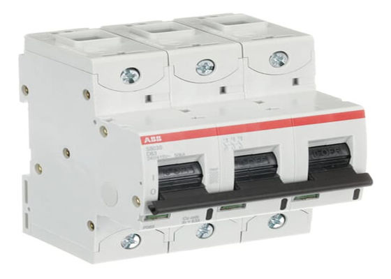 ABB 2CCS863001R0631 O S803S-D63 é um disjuntor de alto desempenho de 3 polos com D-Caracteristic