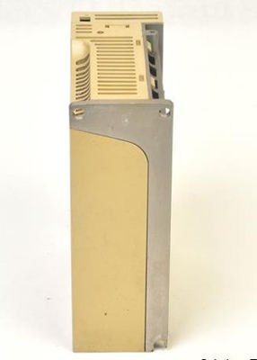 Yaskawa Industrial Servo Drives SGD-02AS 200 W Capacidade nominal 200-230 VAC, entrada de 60 Hz